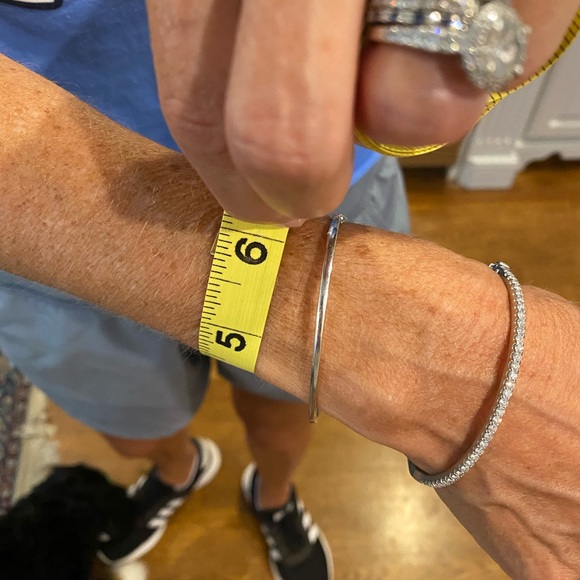 Laura and Lilly Bracelets - Picture 3 of 4